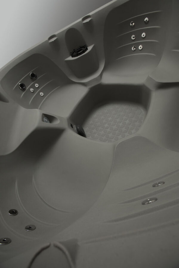 Maui Hot Tub 6-Person Open, 25 SS Jet, 110V/230V, Stainless Heater, Ozone, Waterfall and Upgraded Lighting - Image 8